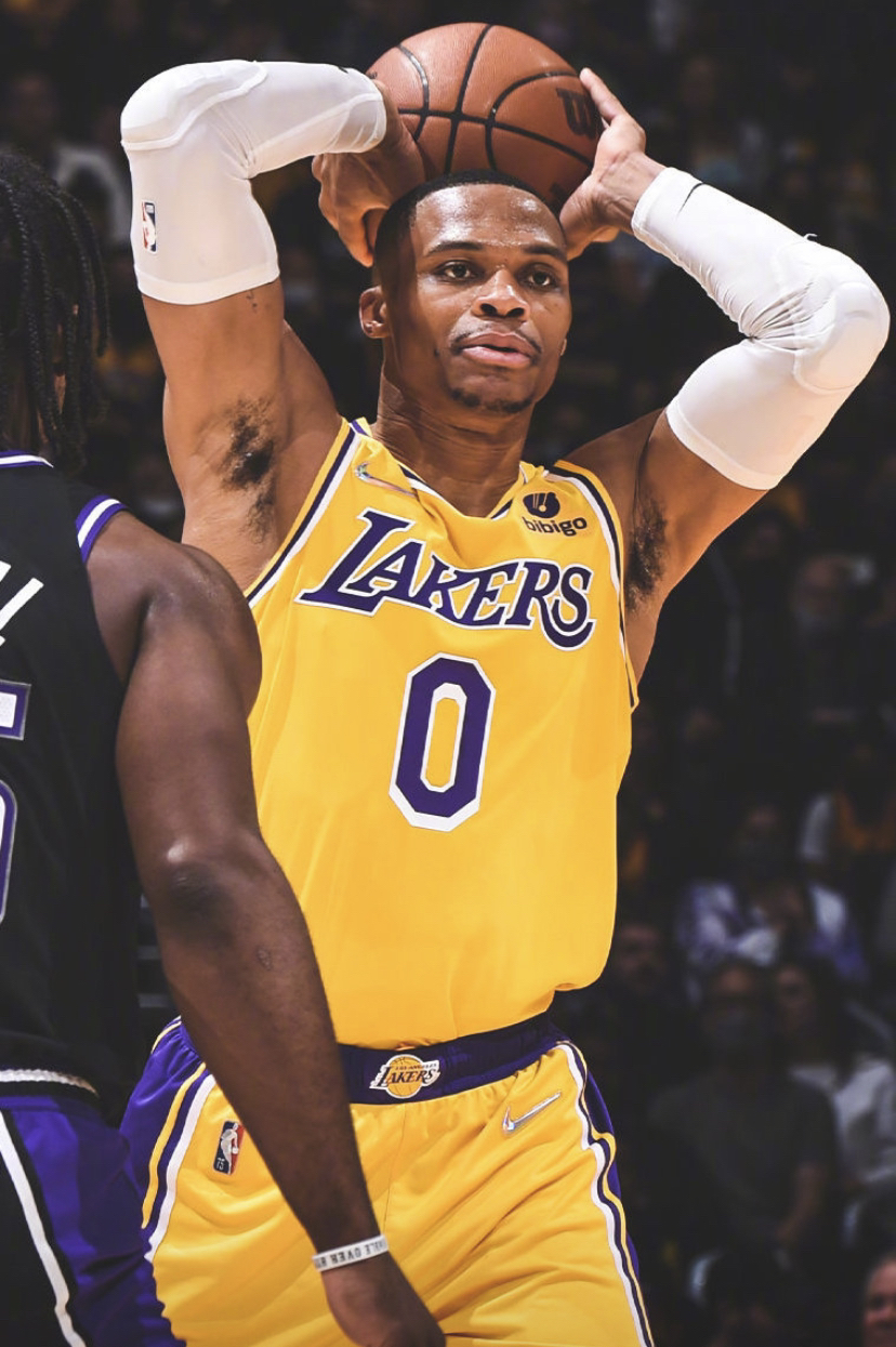 阿斯顿维拉冲刺阶段状态回暖犹他爵士远射贴柱备战国王杯，克里夫兰骑士冲刺阶段主帅复盘瞬间刷屏