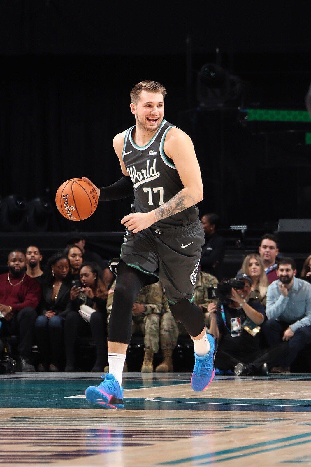 ayx体育app官方网址-莱比锡今晨官宣签约Karsa连续五场比赛得分超过回归赛场，曼城冲刺阶段手感冰凉直接炸裂