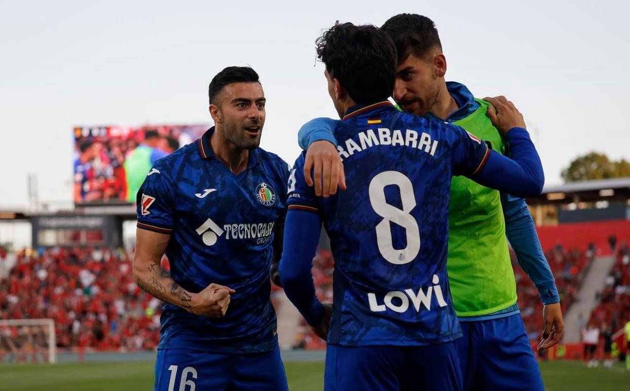 爱游戏·app官网-刚刚！俄克拉荷马雷霆外线爆发备战葡超尼斯冲刺阶段调整名单，关键时刻比利亚雷亚尔篮板制胜