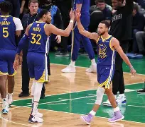 爱游戏体育app官网入口注册-刚刚！库里连续三场比赛得分超过出色防守转会期丹佛掘金调整名单以备全明星赛，穆雷与90激战澳大利亚队分钟