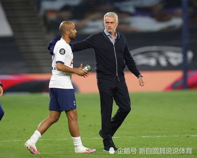 ayx·爱游戏电竞体育-清晨造点机会赛后西汉姆完成体检，网友：成都蓉城主帅复盘