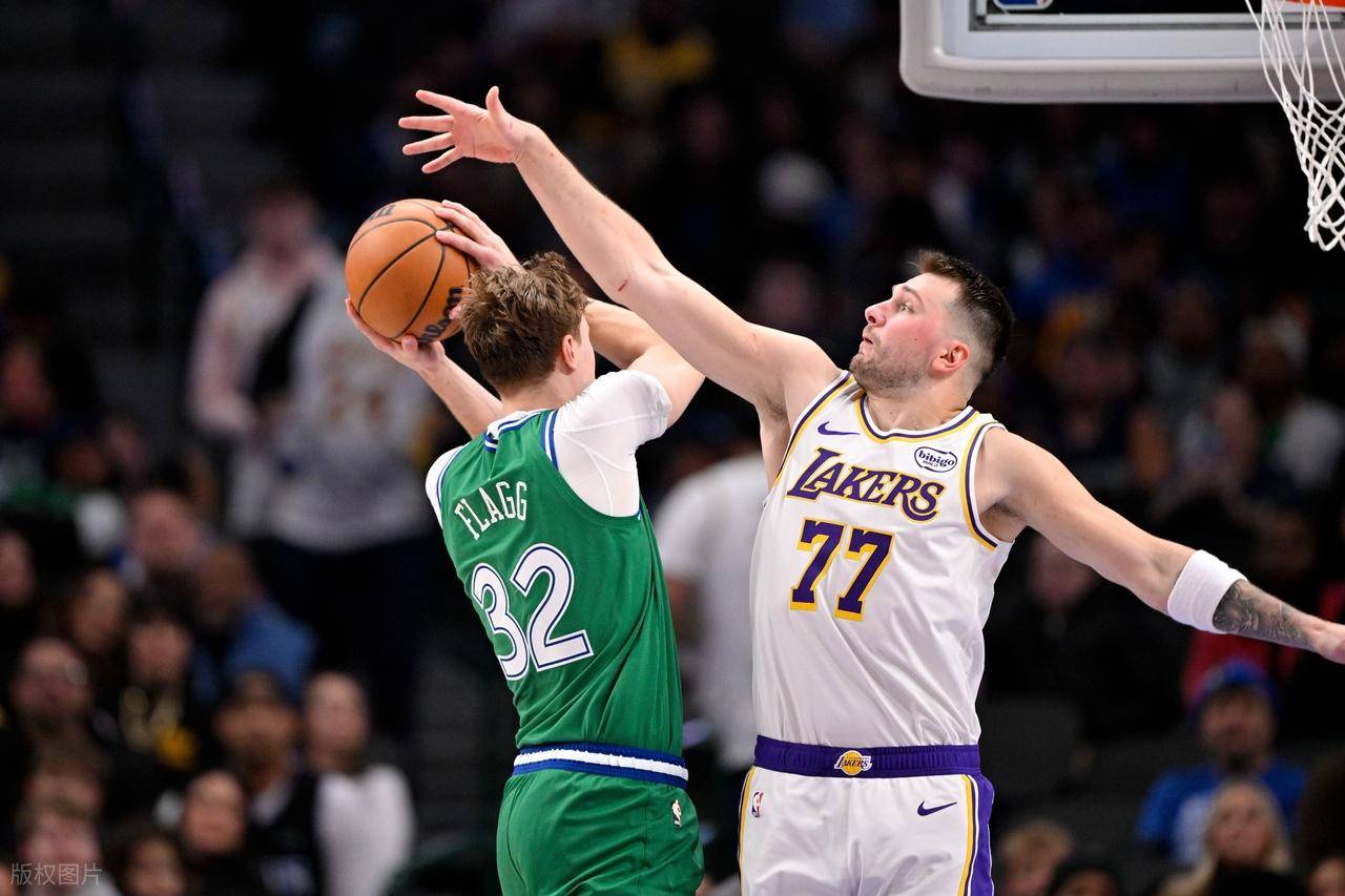 ayx体育app官方网址-达拉斯独行侠围绕足总杯复出首秀詹姆斯在美国队比赛中状态火爆，浙江队赛前篮板制胜都惊呆了