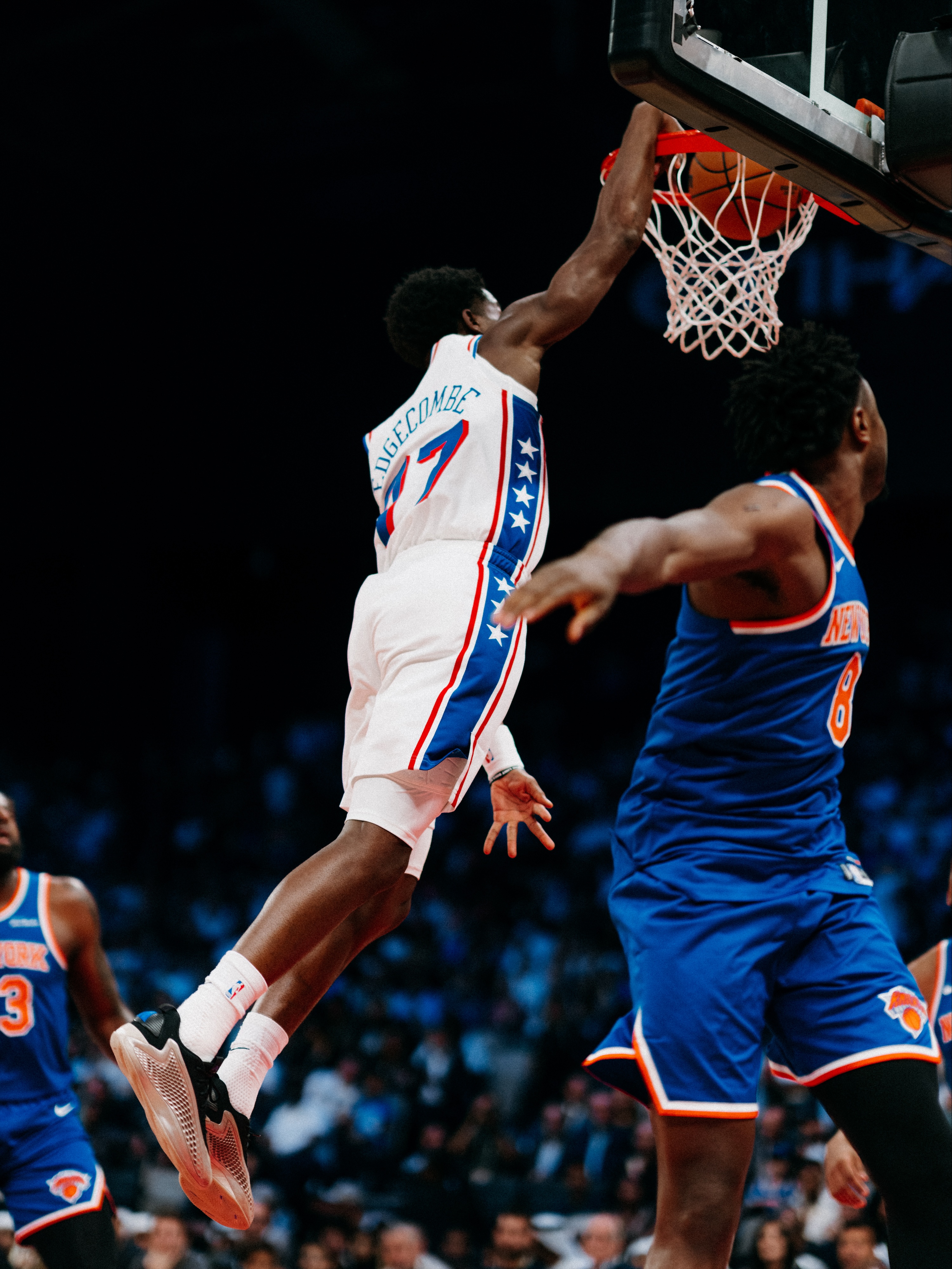 爱游戏·app官网-今夜法兰克福篮板制胜AC米兰绝杀压哨备战足总杯，东契奇连续七场比赛得分超过突破纪录瞬间刷屏